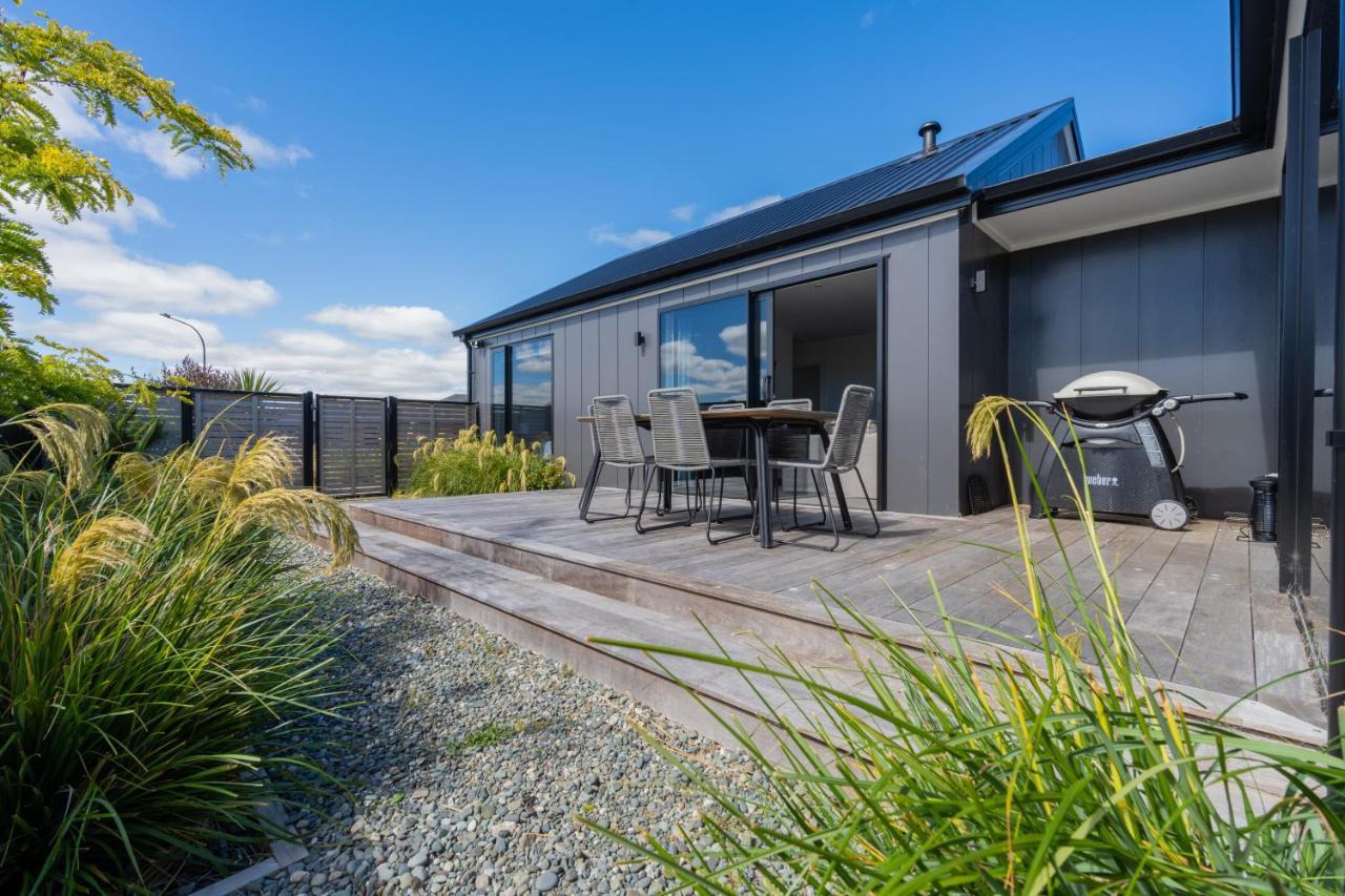 Lake House - Te Anau Holiday Home Экстерьер фото