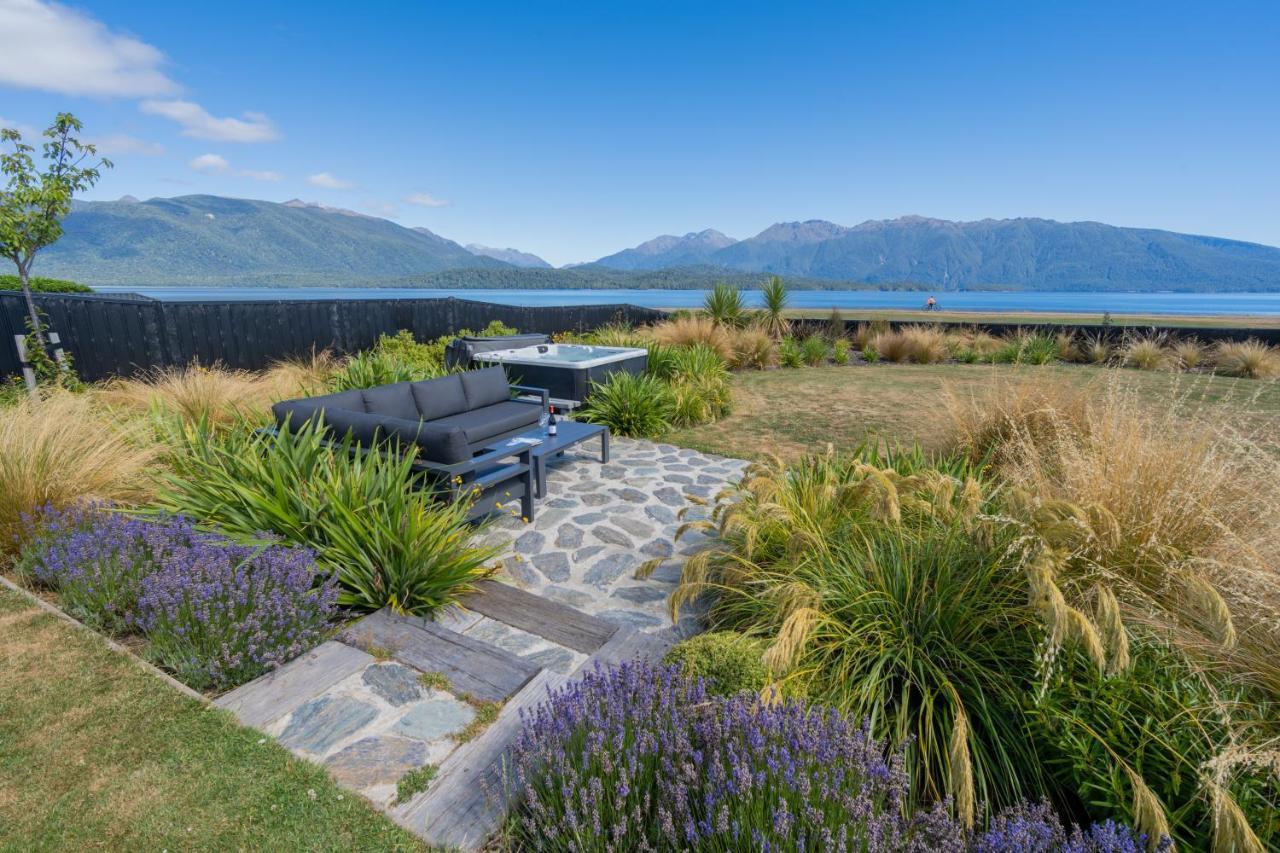 Lake House - Te Anau Holiday Home Экстерьер фото